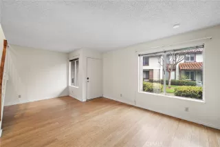 Photo #6: OC25270634 Listing 