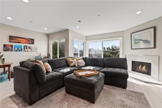 Photo #5: OC25271056 Listing 