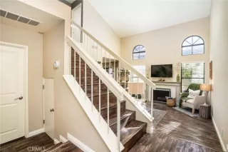 Photo #3: OC25271145 Listing