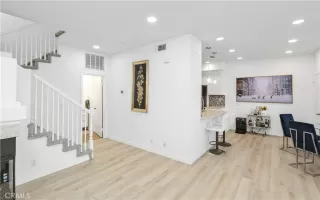 Photo #6: OC25271205 Listing