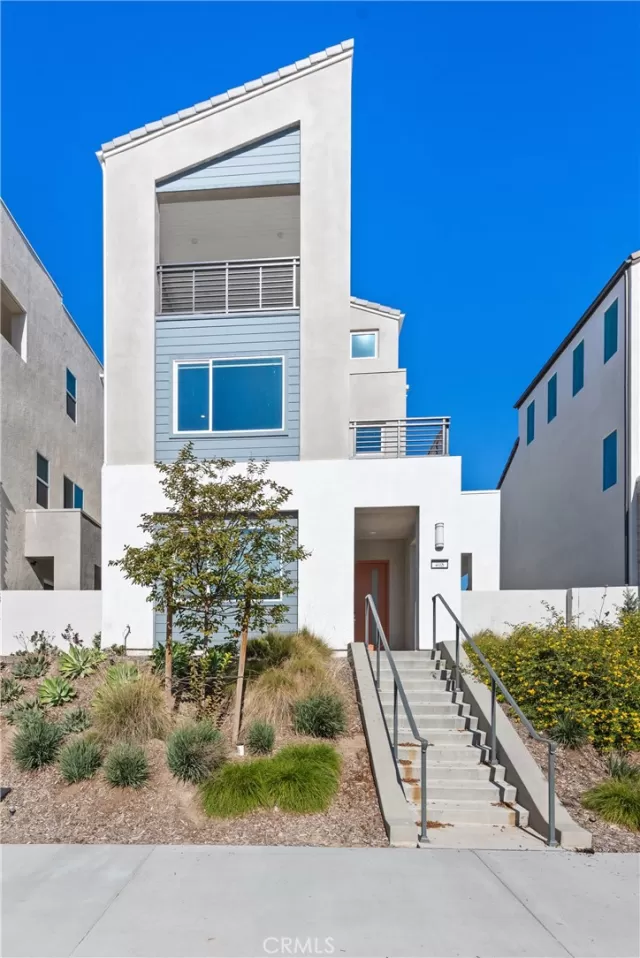 MLS: OC25271496 Condo For Sale