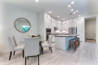 Photo #4: OC25272074 Listing