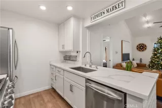 Photo #1: OC25272140 Listing