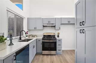 Photo #6: OC25272375 Listing