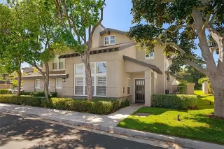 Photo #2: OC25272546 Listing 