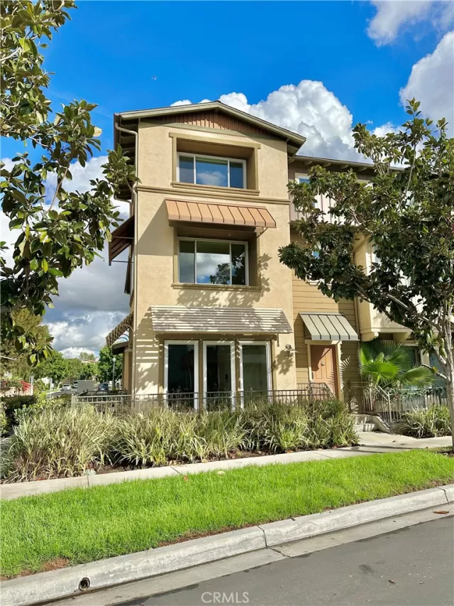 MLS: OC25272923 Condo For Sale