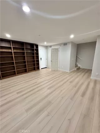 Photo #3: OC25272923 Listing 