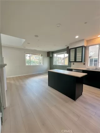 Photo #6: OC25272923 Listing 