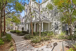 Photo #1: OC25273132 Listing 