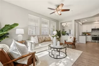 Photo #4: OC25273132 Listing 