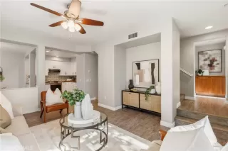 Photo #5: OC25273132 Listing 