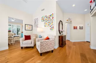 Photo #3: OC25273141 Listing