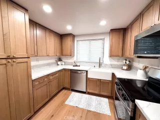 Photo #3: OC25273388 Listing