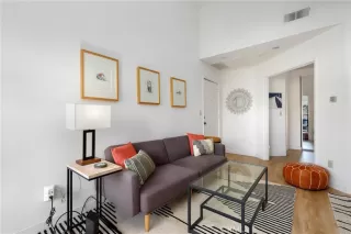 Photo #3: OC25273436 Listing 