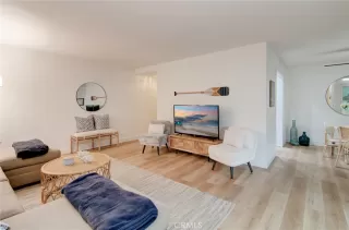 Photo #4: OC25273481 Listing