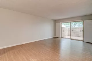 Photo #5: OC25273566 Listing 