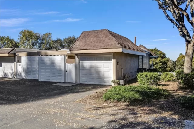 MLS: OC25273726 Condo For Sale