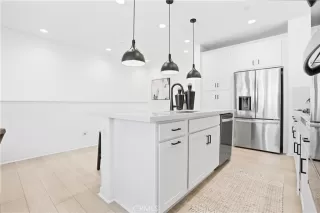 Photo #4: OC25274409 Listing