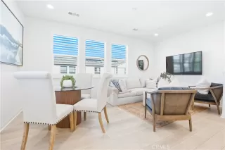 Photo #6: OC25274409 Listing