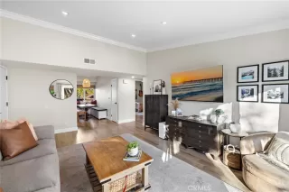 Photo #4: OC25274566 Listing