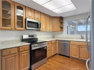 Photo #5: OC25274695 Listing