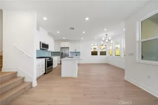 Photo #6: OC25274981 Listing