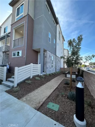 Photo #1: OC25275214 Listing 