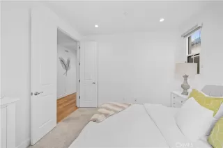 Photo #4: OC25275473 Listing