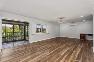 Photo #5: OC25275586 Listing