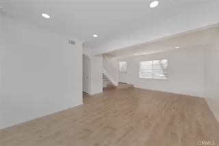 Photo #3: OC25276019 Listing