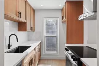 Photo #3: OC25276171 Listing