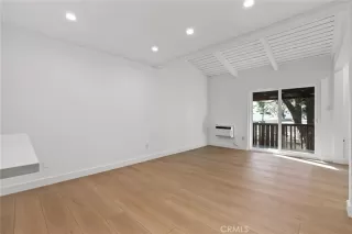 Photo #4: OC25276171 Listing