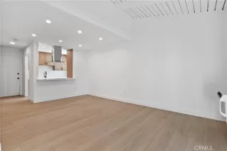 Photo #6: OC25276171 Listing