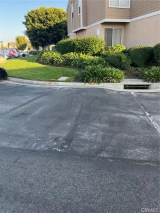 Photo #3: OC25276207 Listing