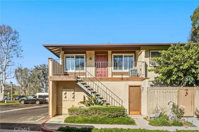 MLS: OC25276736 Condo For Sale