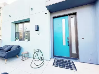 Photo #1: OC25277099 Listing 