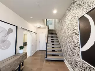 Photo #4: OC25277099 Listing 