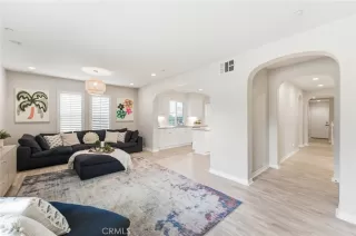 Photo #5: OC25277240 Listing 