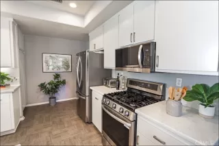 Photo #5: OC25277652 Listing 