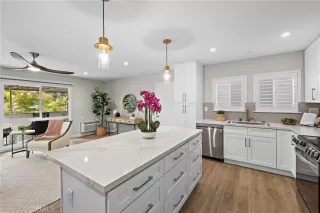 Photo #4: OC25277692 Listing