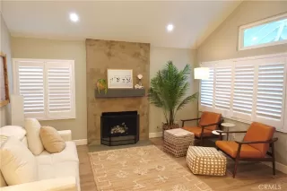 Photo #6: OC25278997 Listing 