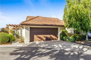 Photo #3: OC25279167 Listing 