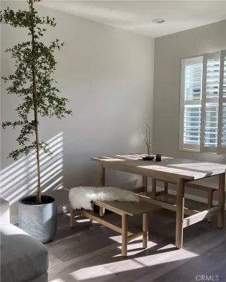 Browse active condo listings in CAMBRIDGE LANE