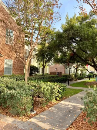 Photo #2: OC25279279 Listing 