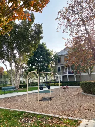 Photo #6: OC25279279 Listing 