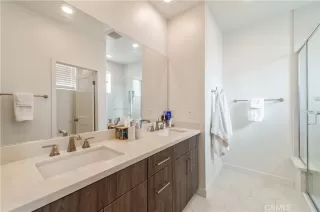 Photo #2: OC25279397 Listing