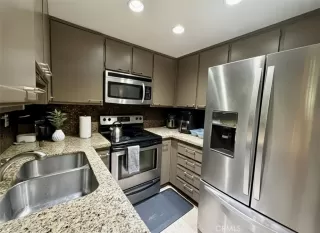 Photo #2: OC25279544 Listing 