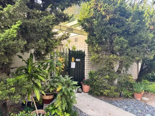 MLS: OC25279559 Condo For Sale