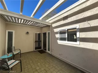 Photo #4: OC25279559 Listing 