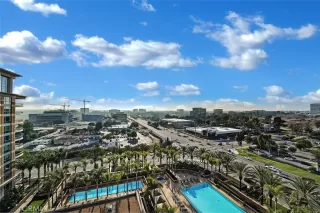 Photo #1: OC25280350 Listing 